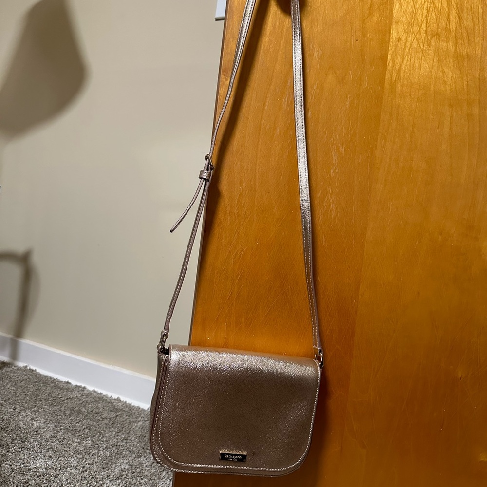 Kate Spade Rose gold crossbody